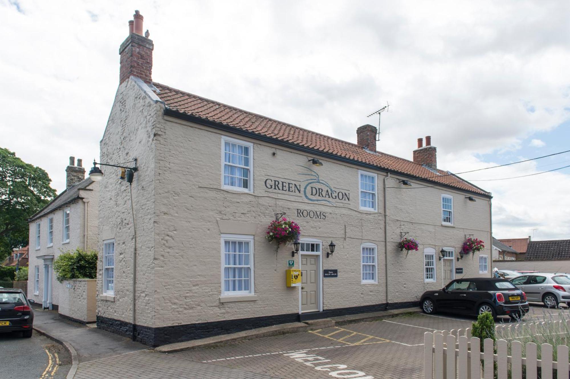 Green Dragon, Welton By Marston'S Inns South Cave Buitenkant foto